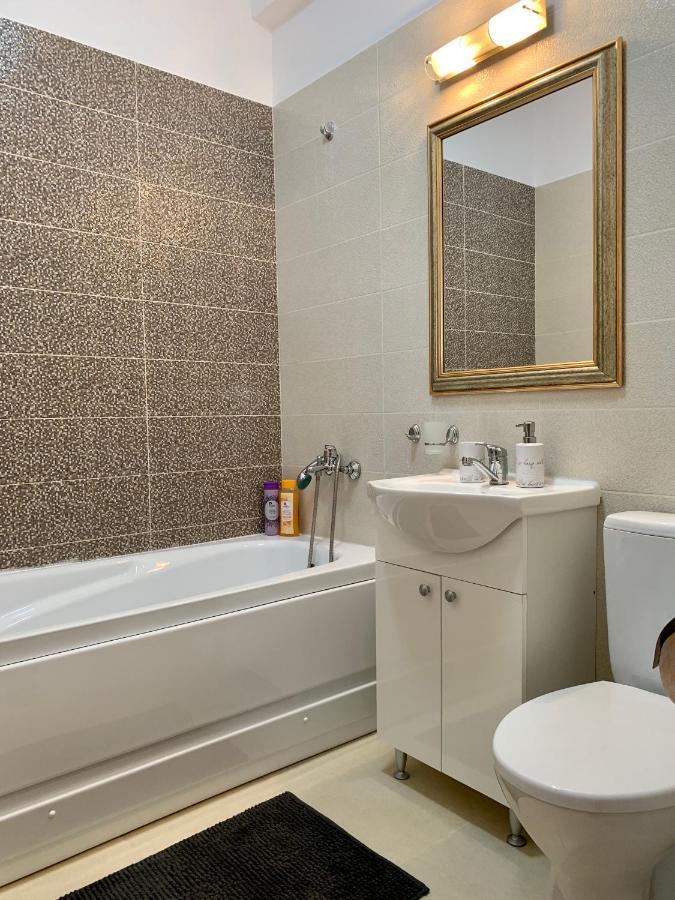 Luxor Apartment Otopeni 3 מראה חיצוני תמונה
